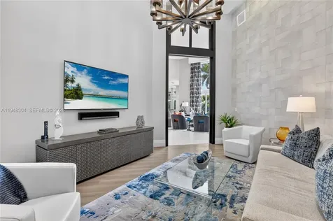 6860 Queenferry Circle Boca Raton FL 33496