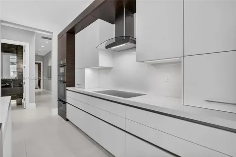 6860 Queenferry Circle Boca Raton FL 33496