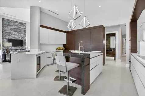 6860 Queenferry Circle Boca Raton FL 33496