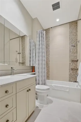 6860 Queenferry Circle Boca Raton FL 33496