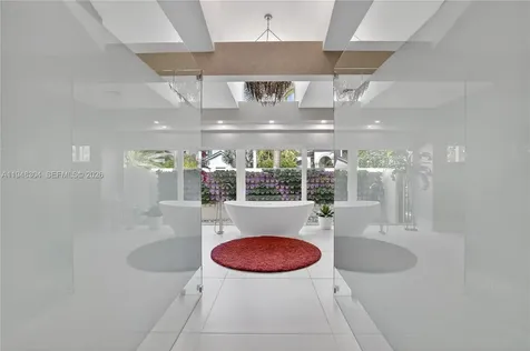 6860 Queenferry Circle Boca Raton FL 33496