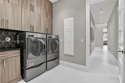 6860 Queenferry Circle Boca Raton FL 33496