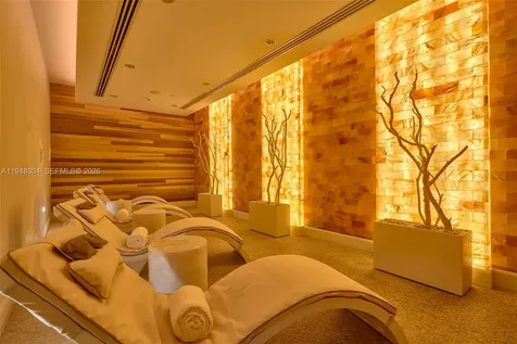 6860 Queenferry Circle Boca Raton FL 33496