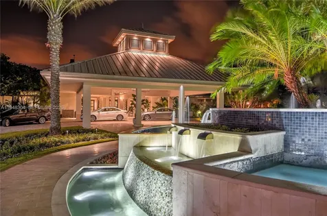 6860 Queenferry Circle Boca Raton FL 33496