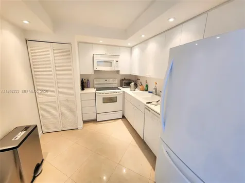 290 174th Street Sunny Isles Beach FL 33160