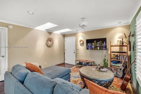 320 SE 10th Avenue Pompano Beach FL 33060