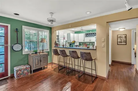 320 SE 10th Avenue Pompano Beach FL 33060