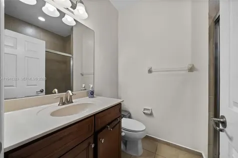 8658 NW 99th Path Doral FL 33178