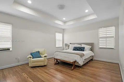 8658 NW 99th Path Doral FL 33178