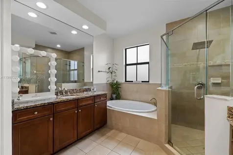 8658 NW 99th Path Doral FL 33178