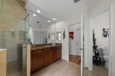 8658 NW 99th Path Doral FL 33178