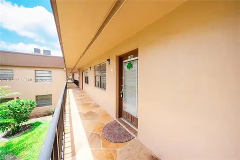 126 Piedmont C Delray Beach FL 33484