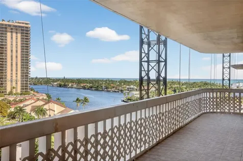 19355 Turnberry Way Aventura FL 33180