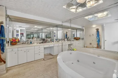 19355 Turnberry Way Aventura FL 33180