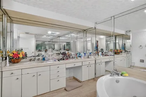 19355 Turnberry Way Aventura FL 33180