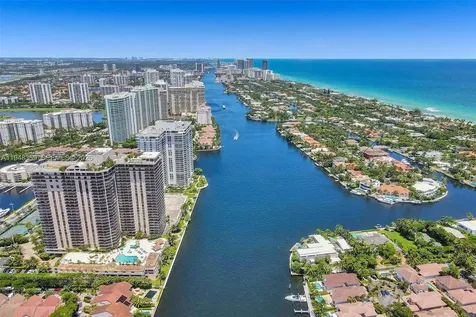 19355 Turnberry Way Aventura FL 33180