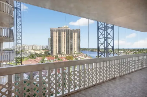 19355 Turnberry Way Aventura FL 33180