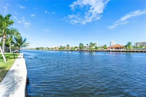 6261 Bay Club Drive Fort Lauderdale FL 33308