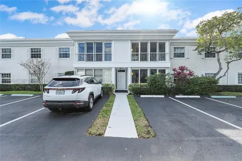 6261 Bay Club Drive Fort Lauderdale FL 33308