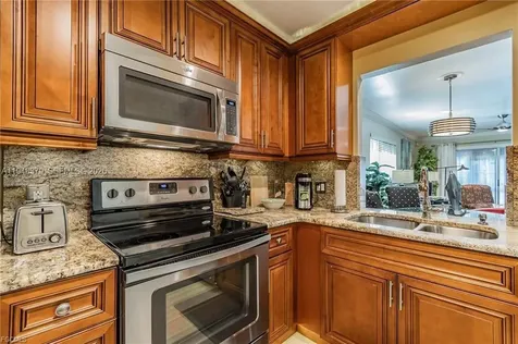 1519 Cape Coral Parkway W Cape Coral FL 33914