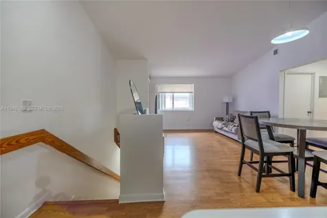 8013 Lake Drive Doral FL 33166