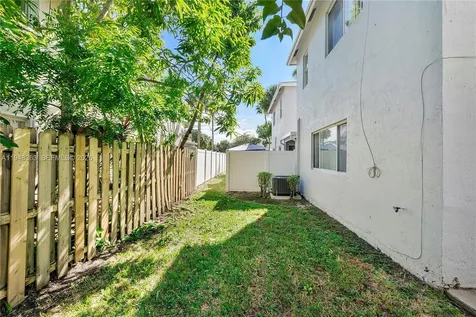 6004 Red Plum Court Tamarac FL 33321