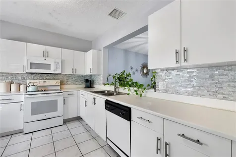 6004 Red Plum Court Tamarac FL 33321