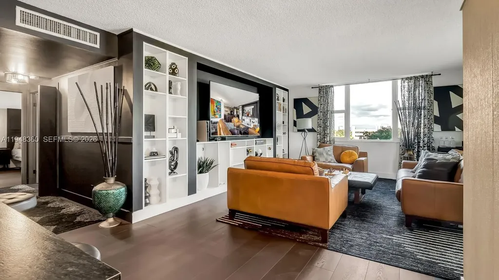 3800 Hillcrest Drive Hollywood FL 33021