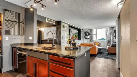 3800 Hillcrest Drive Hollywood FL 33021