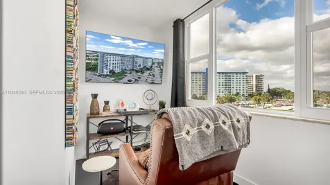 3800 Hillcrest Drive Hollywood FL 33021