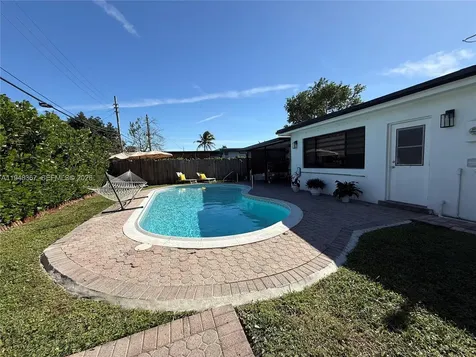 7321 Taylor Street Hollywood FL 33024