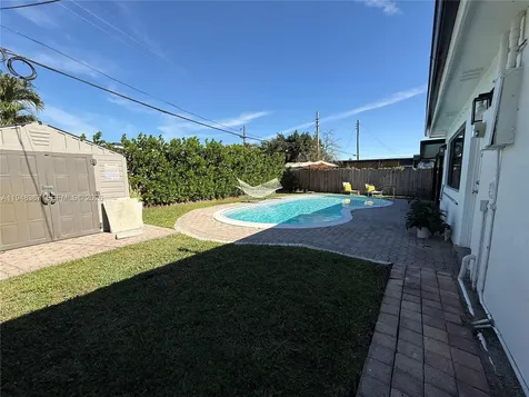 7321 Taylor Street Hollywood FL 33024