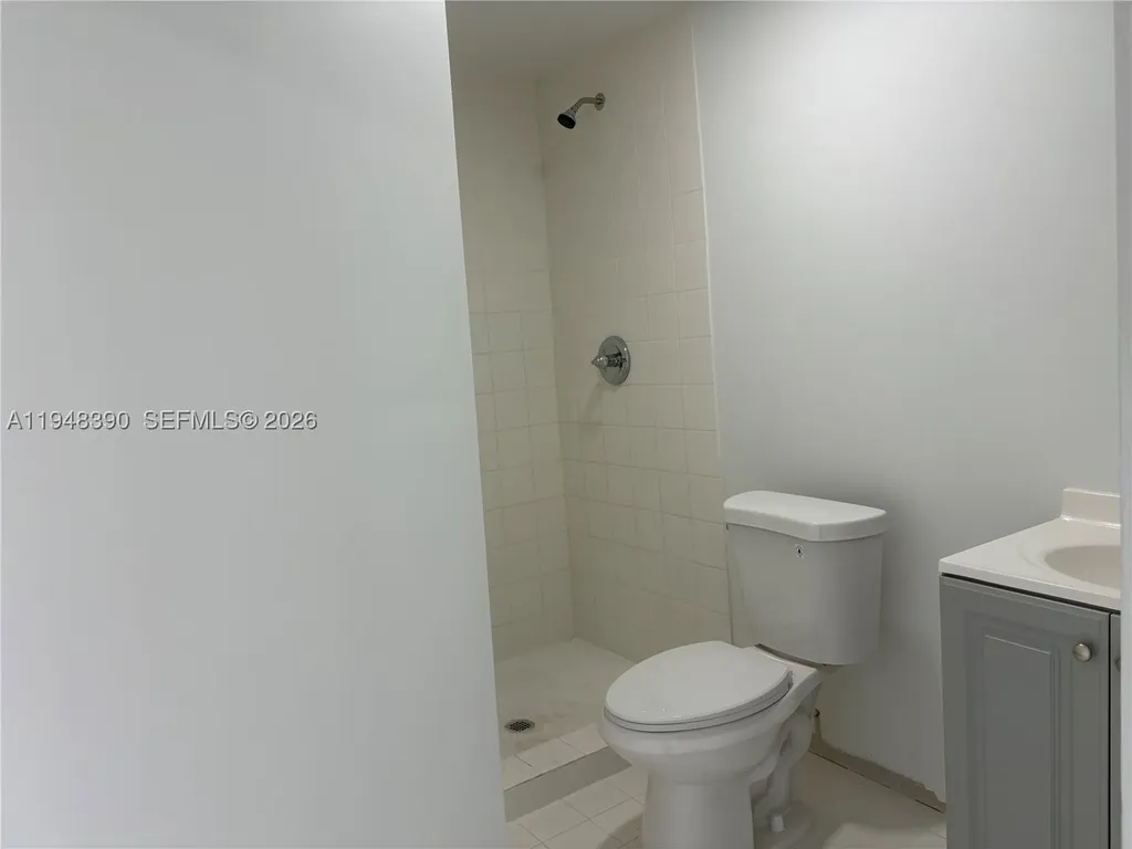 330 N 69th Way Hollywood FL 33024