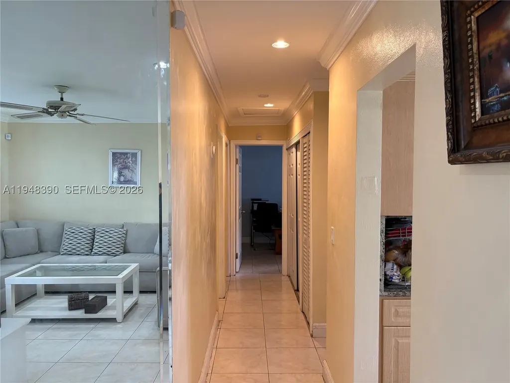 330 N 69th Way Hollywood FL 33024