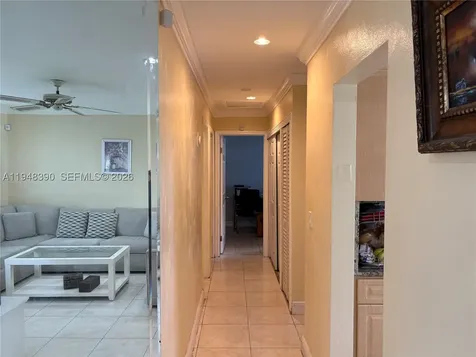 330 N 69th Way Hollywood FL 33024