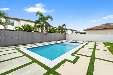 12927 SW 229th Terrace Miami FL 33170