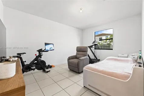 12927 SW 229th Terrace Miami FL 33170