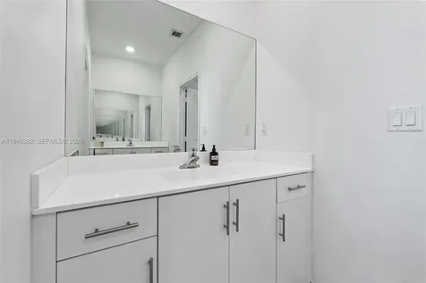 12927 SW 229th Terrace Miami FL 33170
