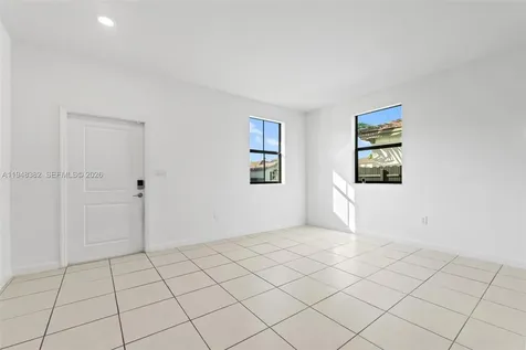 12927 SW 229th Terrace Miami FL 33170