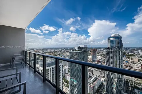 159 NE 6th Street Miami FL 33132