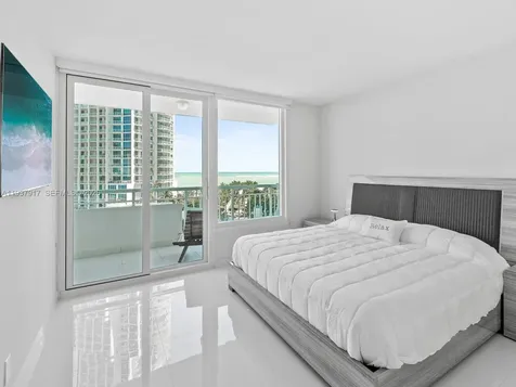 400 S Pointe Drive Miami Beach FL 33139