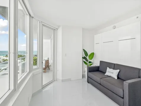 400 S Pointe Drive Miami Beach FL 33139