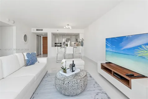 400 S Pointe Drive Miami Beach FL 33139