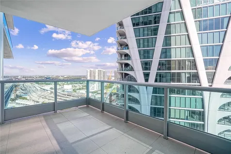 900 Biscayne Boulevard Miami FL 33132