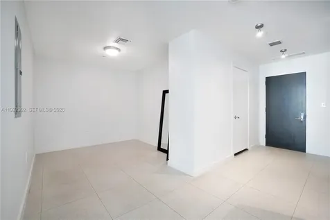 900 Biscayne Boulevard Miami FL 33132