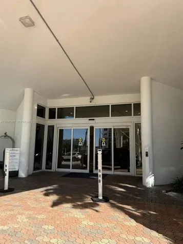 3001 S Ocean Drive Hollywood FL 33019