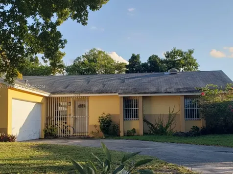 6204 NW 194th Street Hialeah FL 33015