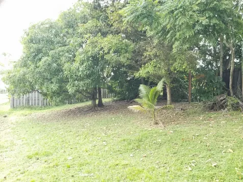 6204 NW 194th Street Hialeah FL 33015