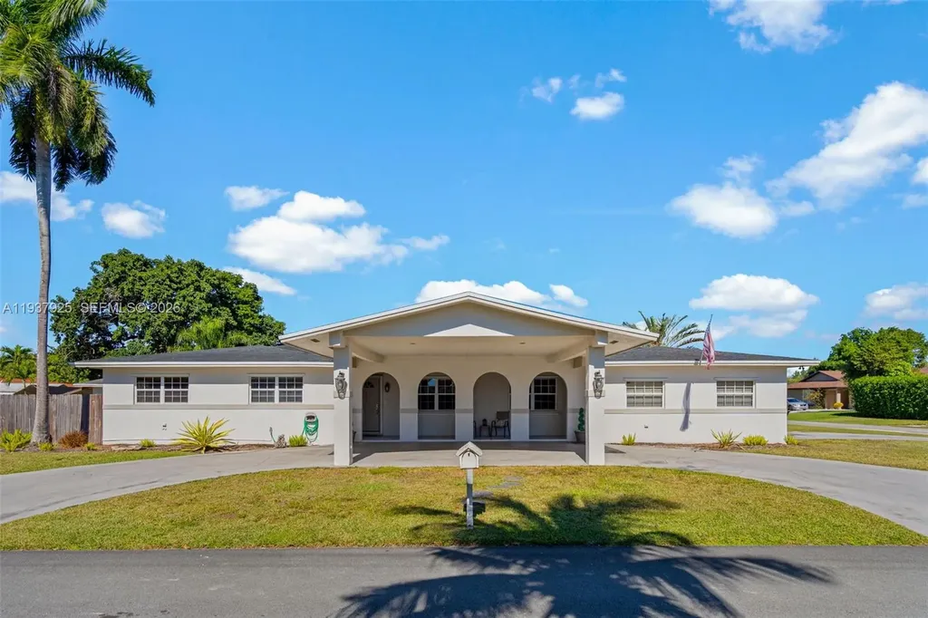 12805 SW 193rd Terrace Miami FL 33177