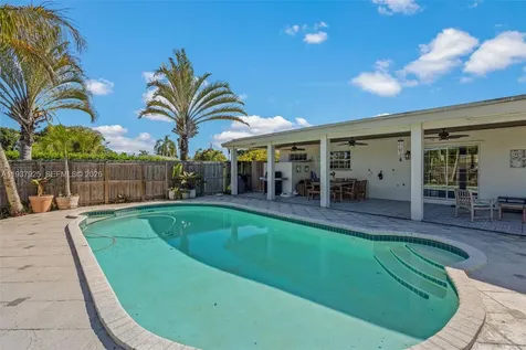 12805 SW 193rd Terrace Miami FL 33177